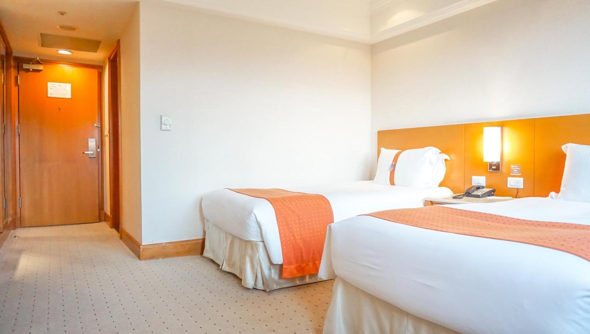 Hione Holiday Hotel Тайбей Номер фото