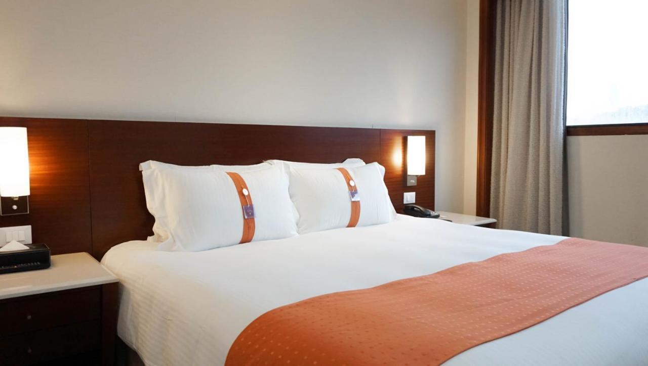 Hione Holiday Hotel Тайбей Екстер'єр фото